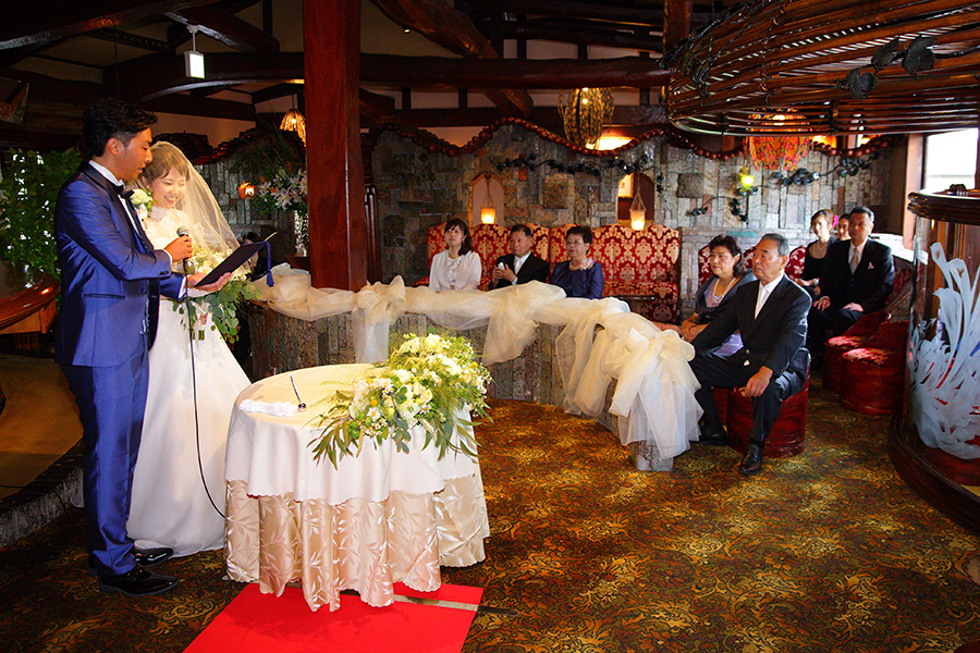 2階円形カウンター 神奈川 横浜 ガーデンウエディング Yokohama Ukai Tei Wedding